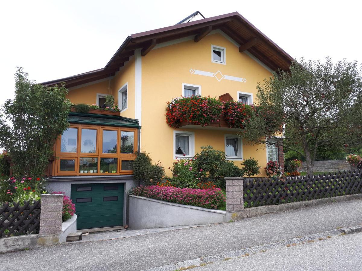 Haus Kloibhofer Hotel Grein Exterior photo